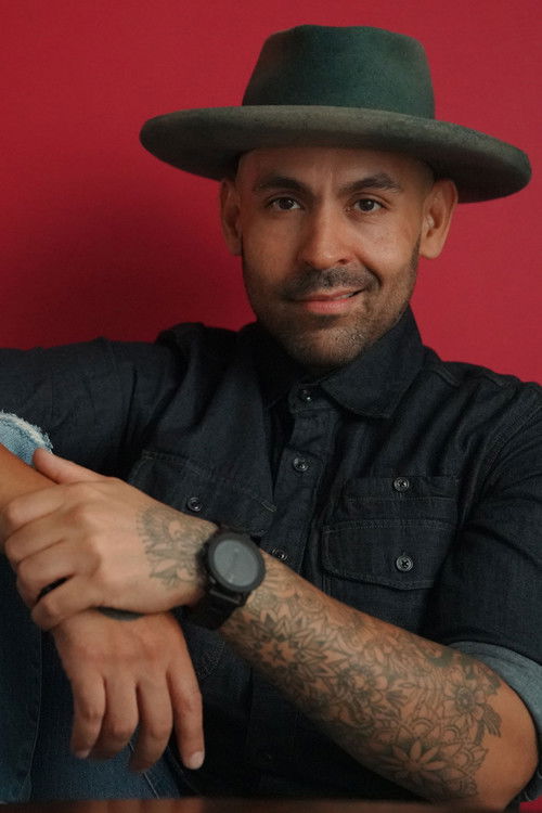 Blake Vaz as Gas Station Attendant