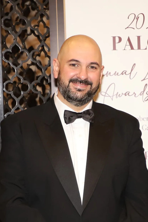 Derrick DeMelo as Lino