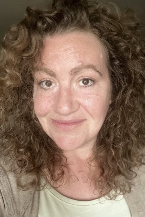 Johanna Allitt as Lyra