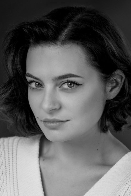 Ekaterina Sharykina as Anya