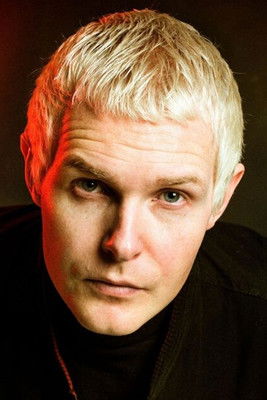 Niels Brandt as Pilot