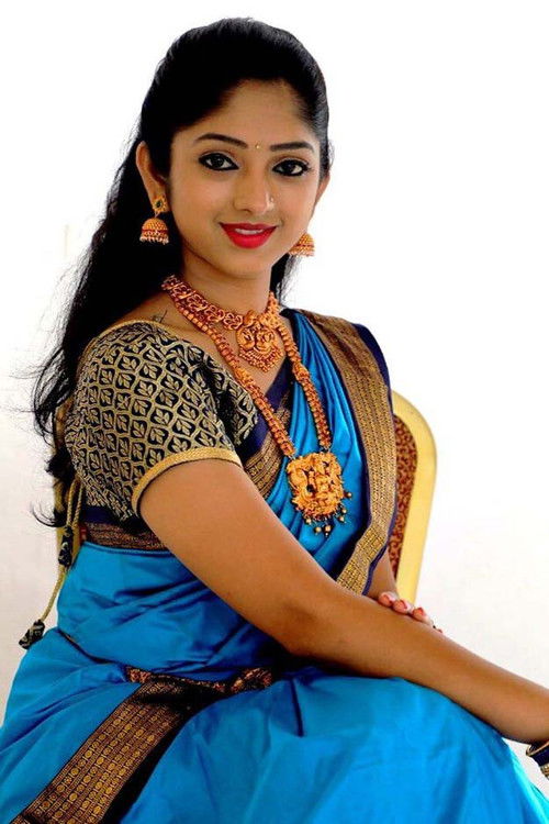 Swathi Sharma as Shruthi