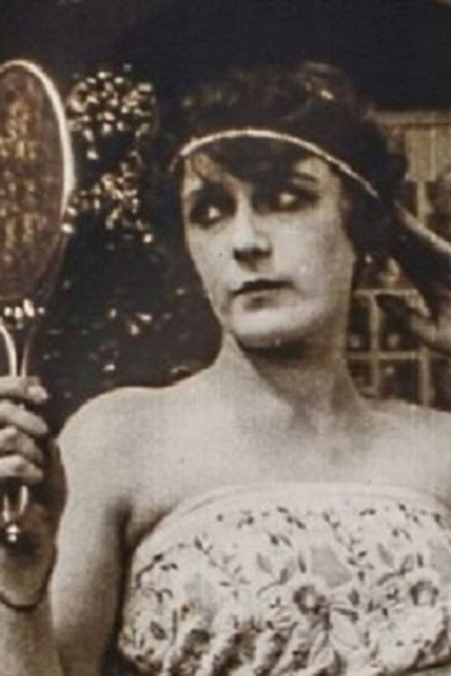 Annie Góth as