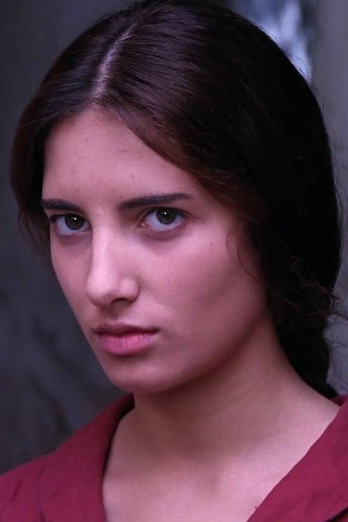 Carolyn Chelby as Leila