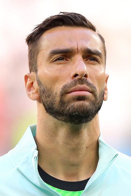 Rui Patrício as Self