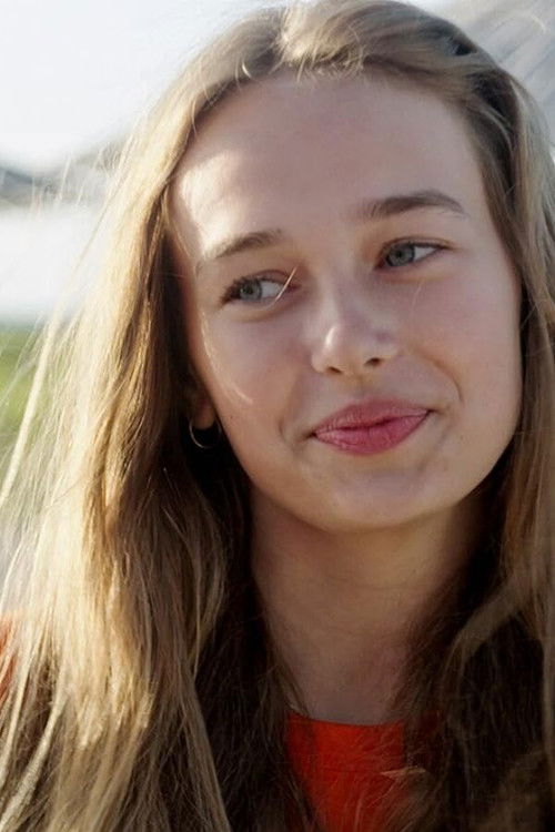 Anna Cecilie Karnbak-Uldall as Mille