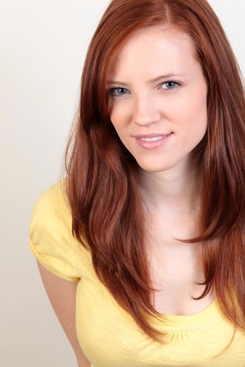 Whitney Hoy as Sarah Reeves