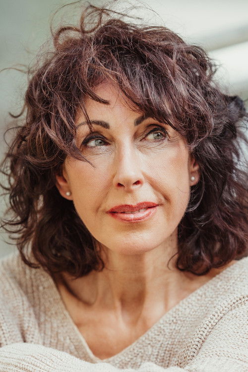 Regine Andratschke as Ulla