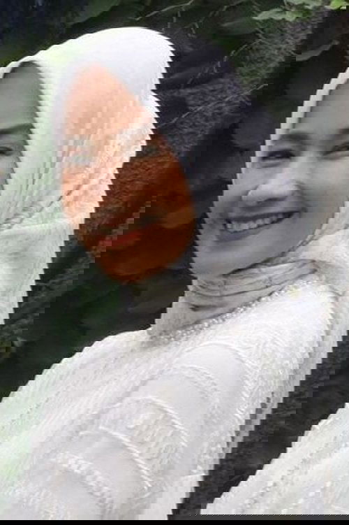 Alya Rohali as Mbak Dayu