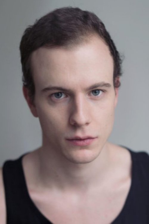 Mathieu Perotto as Julien