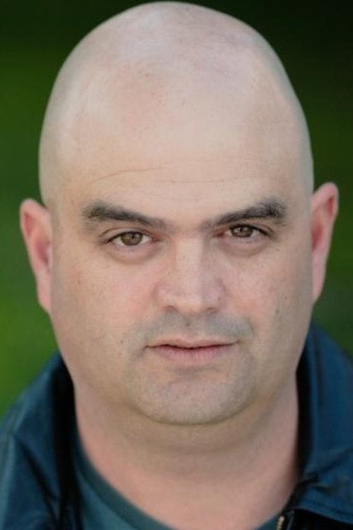 Jed Rowen as Elliot Benson