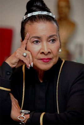 Xernona Clayton as Self