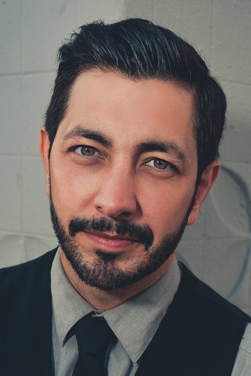 Emanuel Borria as Paul