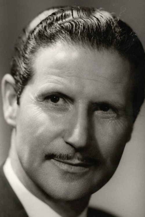 Joel Pina as Músico - Baixo