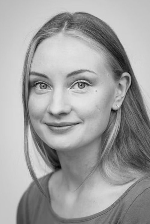 Gina Bernhoft Gørvell as Ida