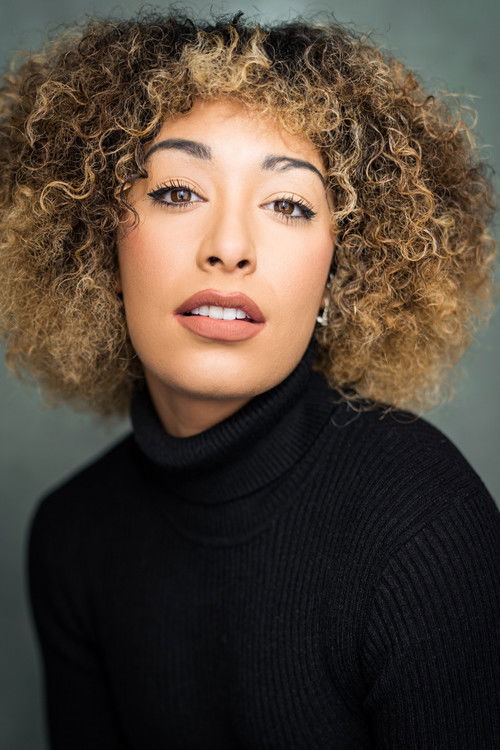 Casey Al-Shaqsy as Stella