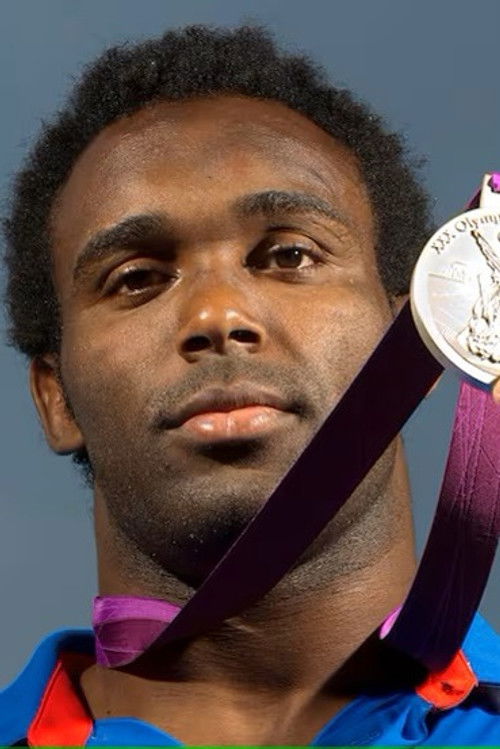 Jaime Espinal as Carlos Colón