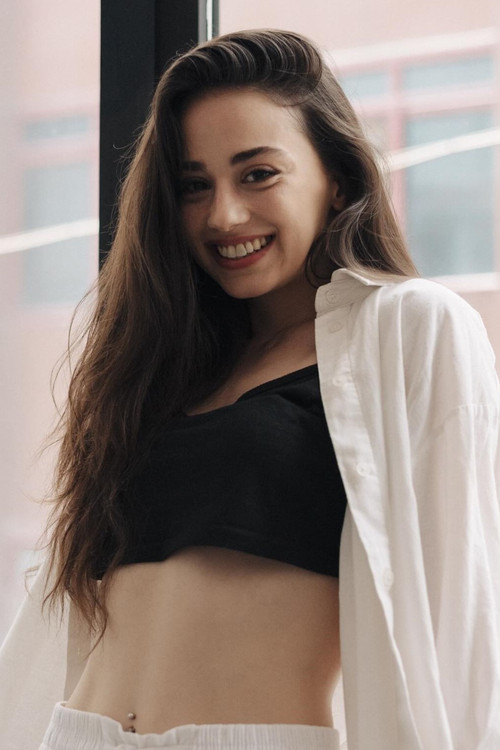 Işıknaz Özedgü as 