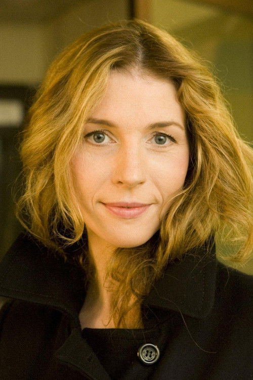 Piret Simson as Tiina