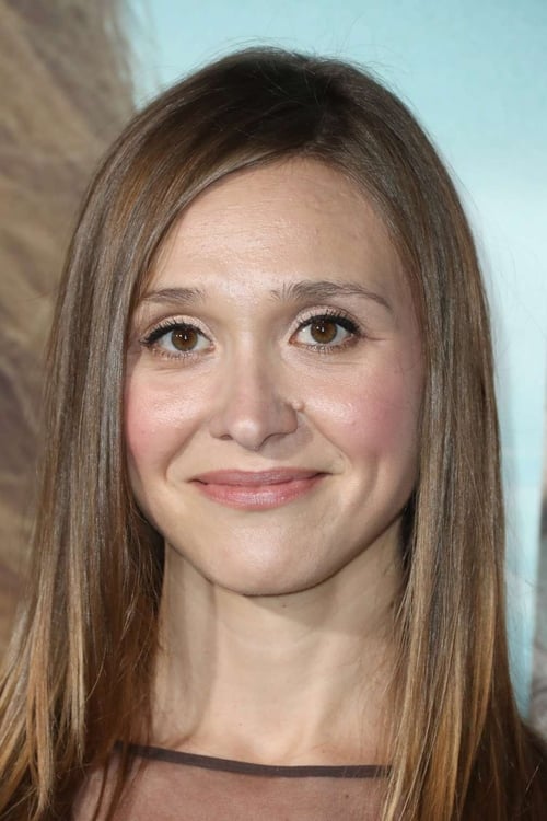 Sarah Sokolovic as Betty