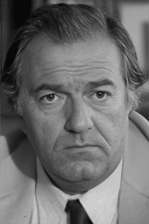 Baadur Tsuladze as Archili