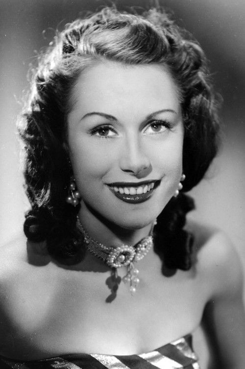 Marina Ried as Margot