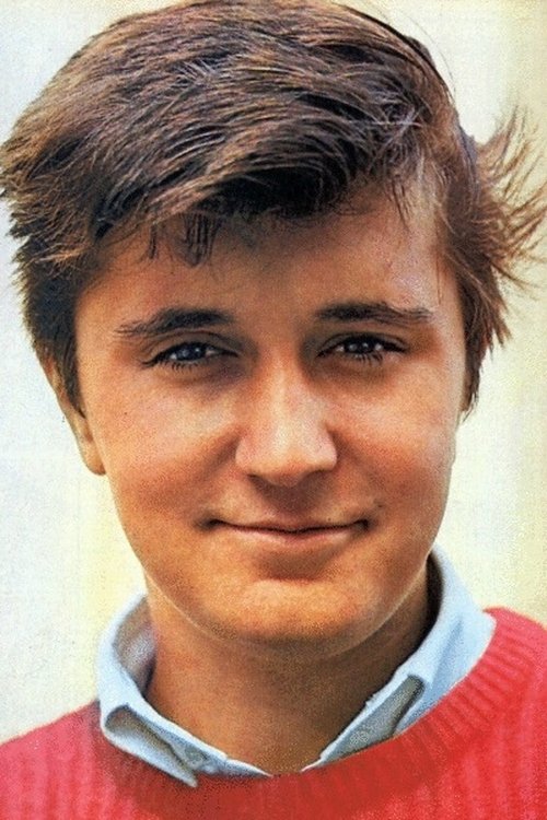 Bobby Solo as Bobby Tonner