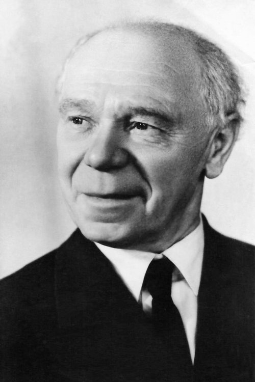 Vladimir Dorofeyev as Steamboat captain (uncredited)