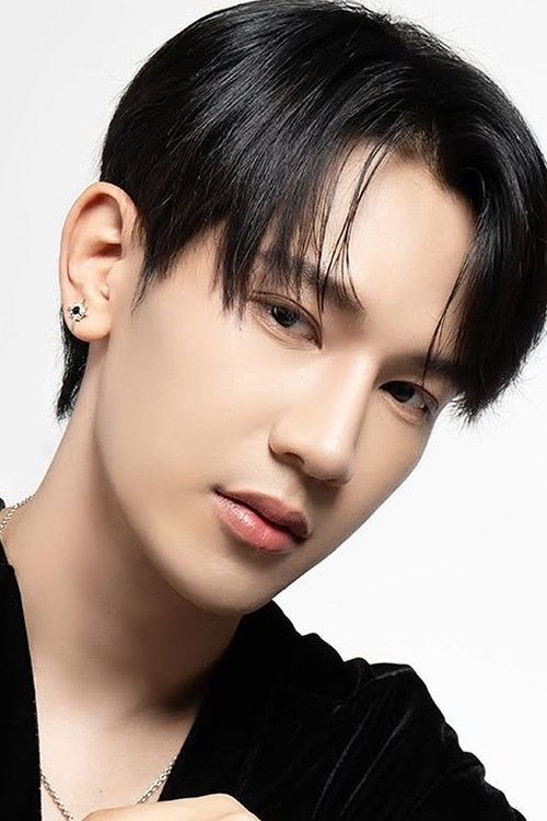 Thanawat Phiphattharadol as Self