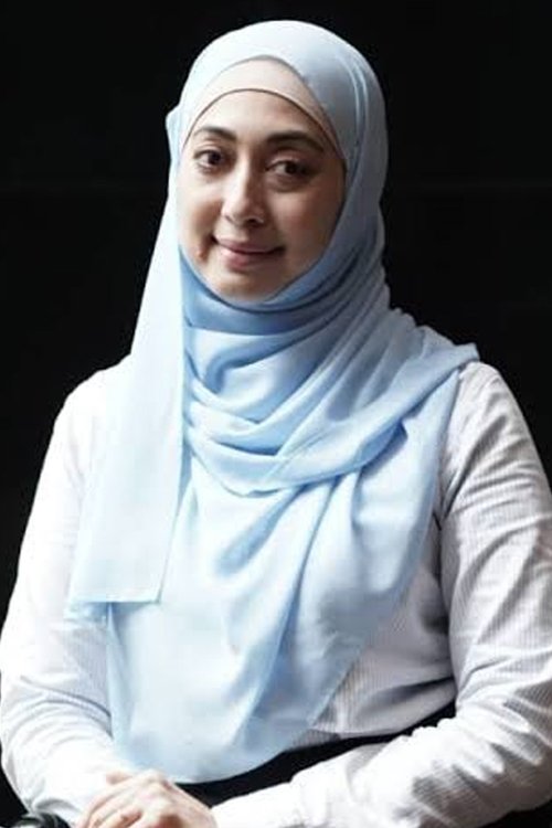 Kuza as Puan Lina