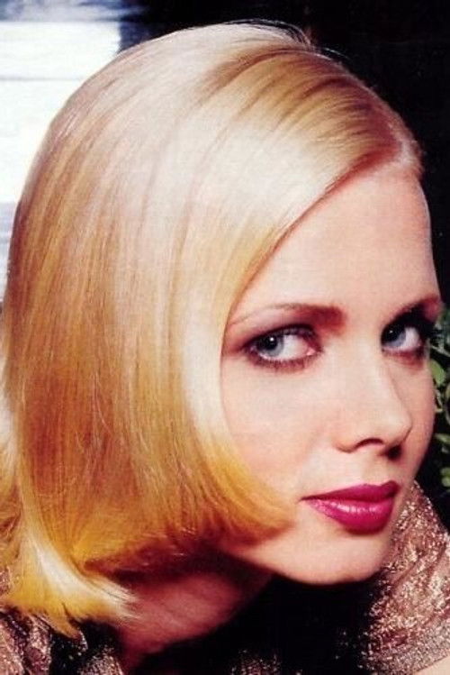 Louise Germaine as Jennifer