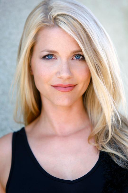 Kylee Cochran as Kaleen