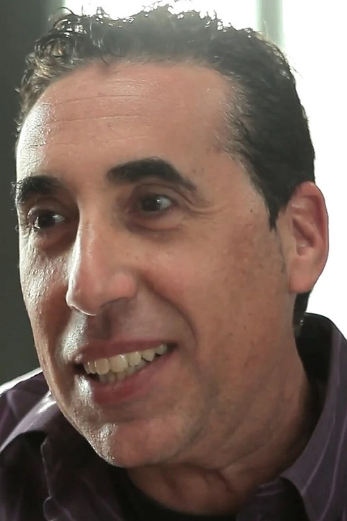 Manuel Osto as Anticuario (voice)