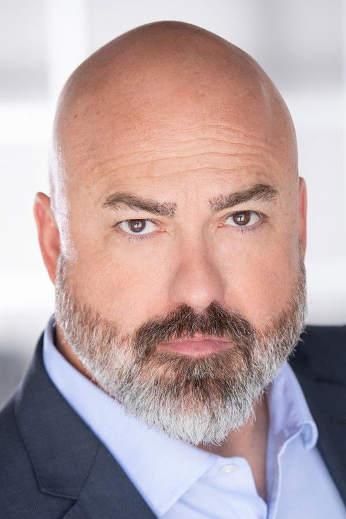 Thomas Cunningham as Robert E. Walton