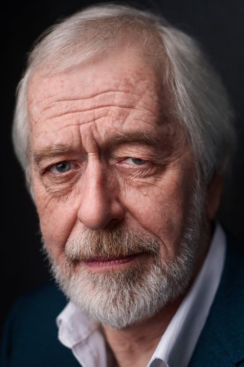 Robert Leaf as Russell