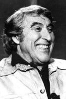 Luis Alcoriza as Alfredo