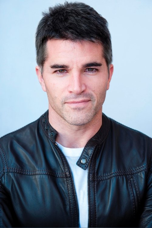 Martin Crewes as Chad Kaplan