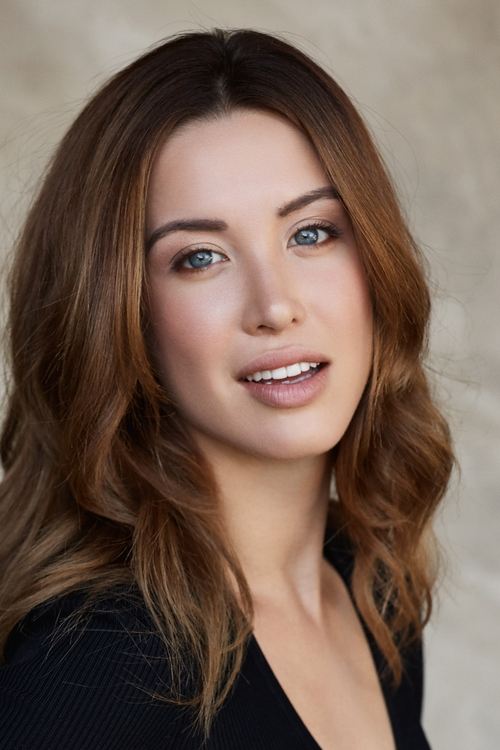 Melissa Bolona as Sara