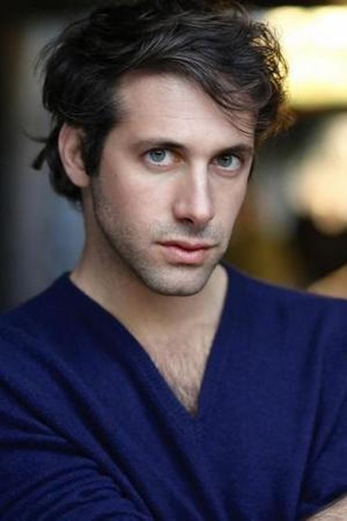 Marco Iannone as Giovanni