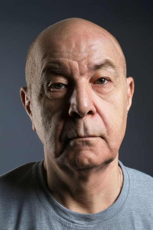 Mazhar Alanson as Nuri Çamlı