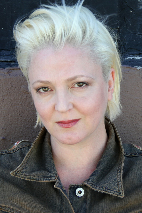 Katya Gardner as Sigleinde