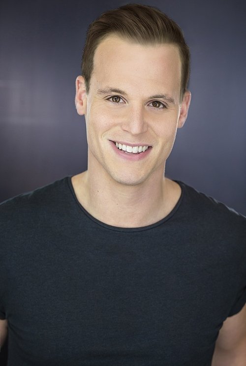 Joe Conti as Mickey as a Boy (uncredited)