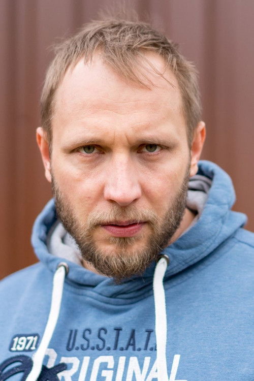 Rolf Bach as Bäckergeselle