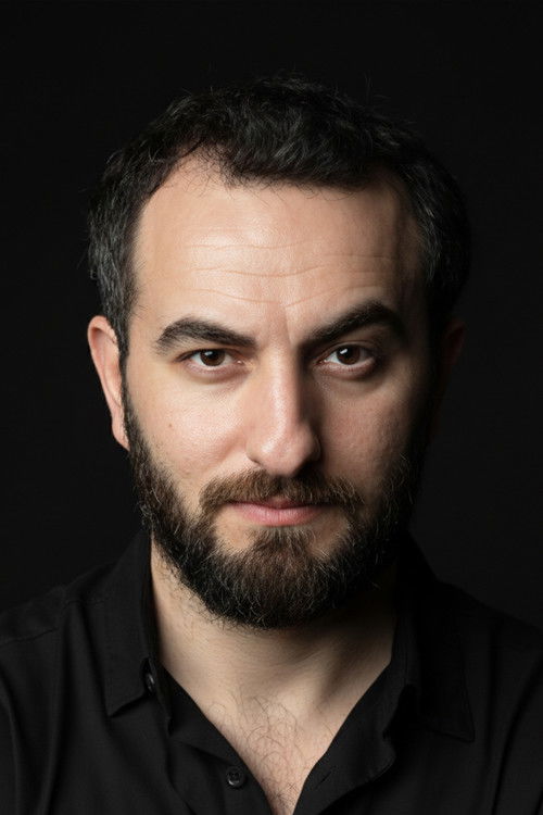 Cem Gelinoğlu as Doğan Saka