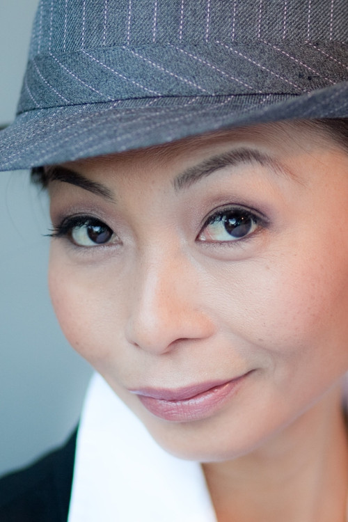 Sulinh Lafontaine as Hong