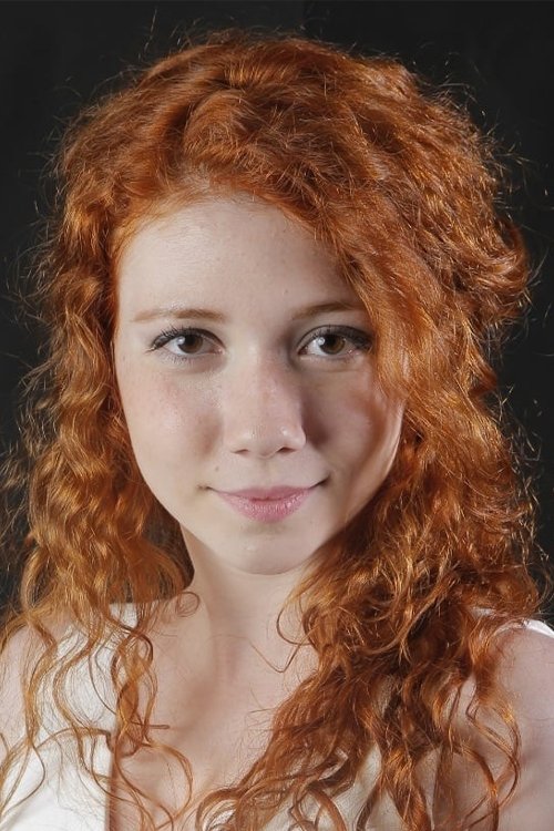 Ece Yüksel as Nurhan