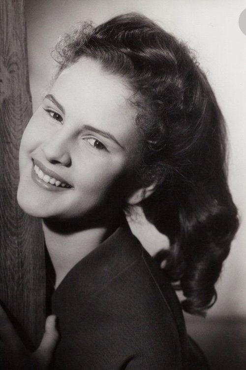 Angelika Meissner as Helga Barufka