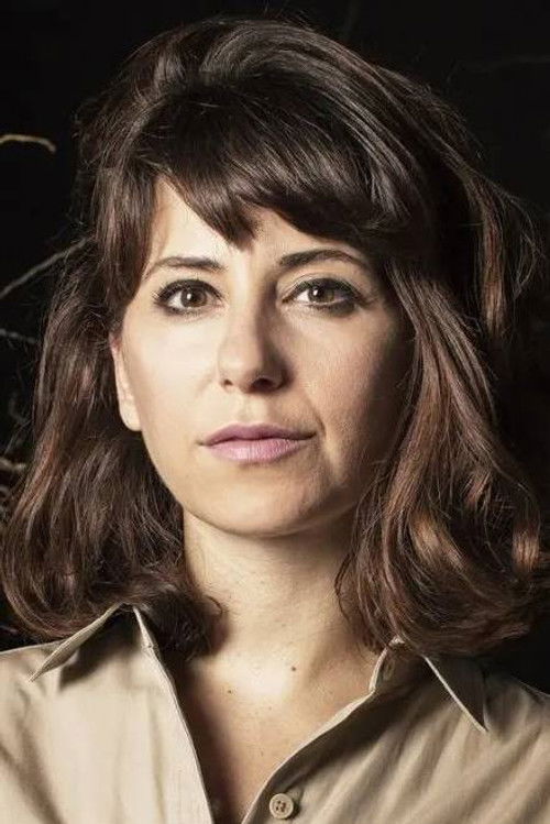 Julieta Cayetina as Rita