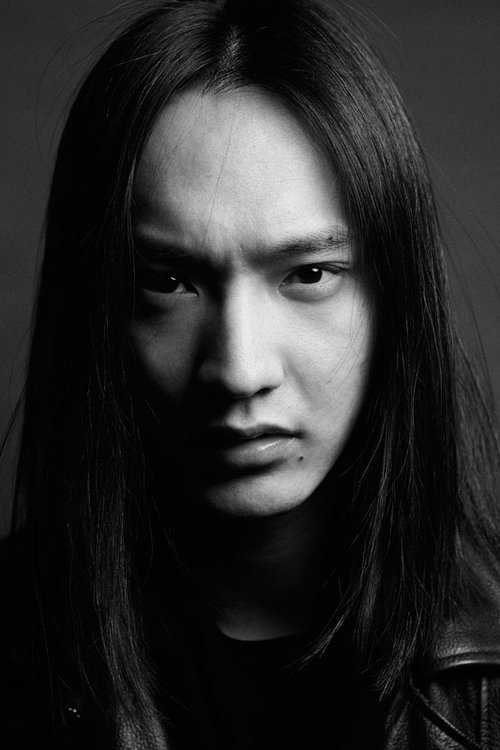 Gu Caobin as Chu Ye-ching / Devine Might