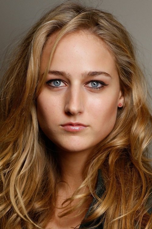 Leelee Sobieski as Karen Kempster